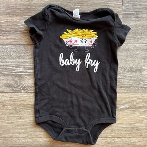 In-N-Out ‘Baby Fry’ 18M Onesie 🍟 🧺 BUNDLE @ 5 PCS FOR $35 (see below) 🧺